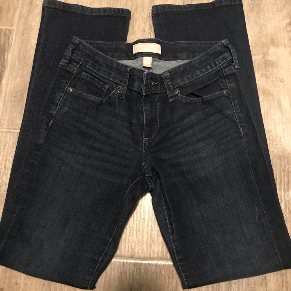 [Banana Republic] Distressed Bootcut Jeans- (Size 25 short /0Short)